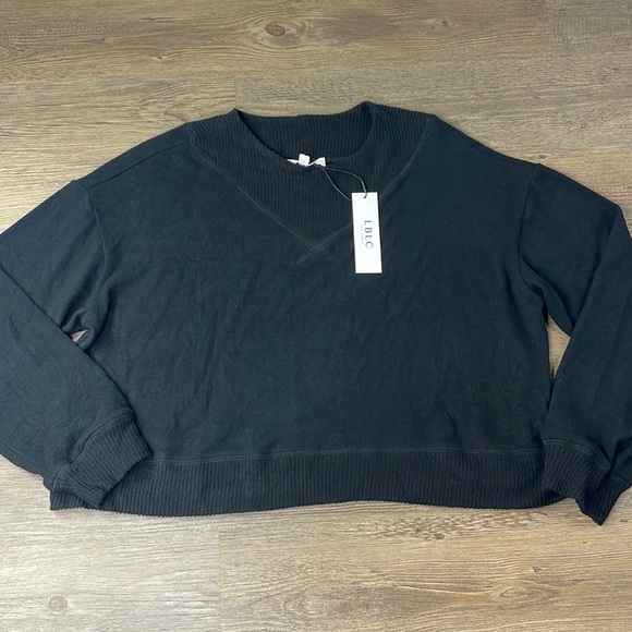 NWT LBLC, the Label Brooklyn Cozy Top, Black, size Medium